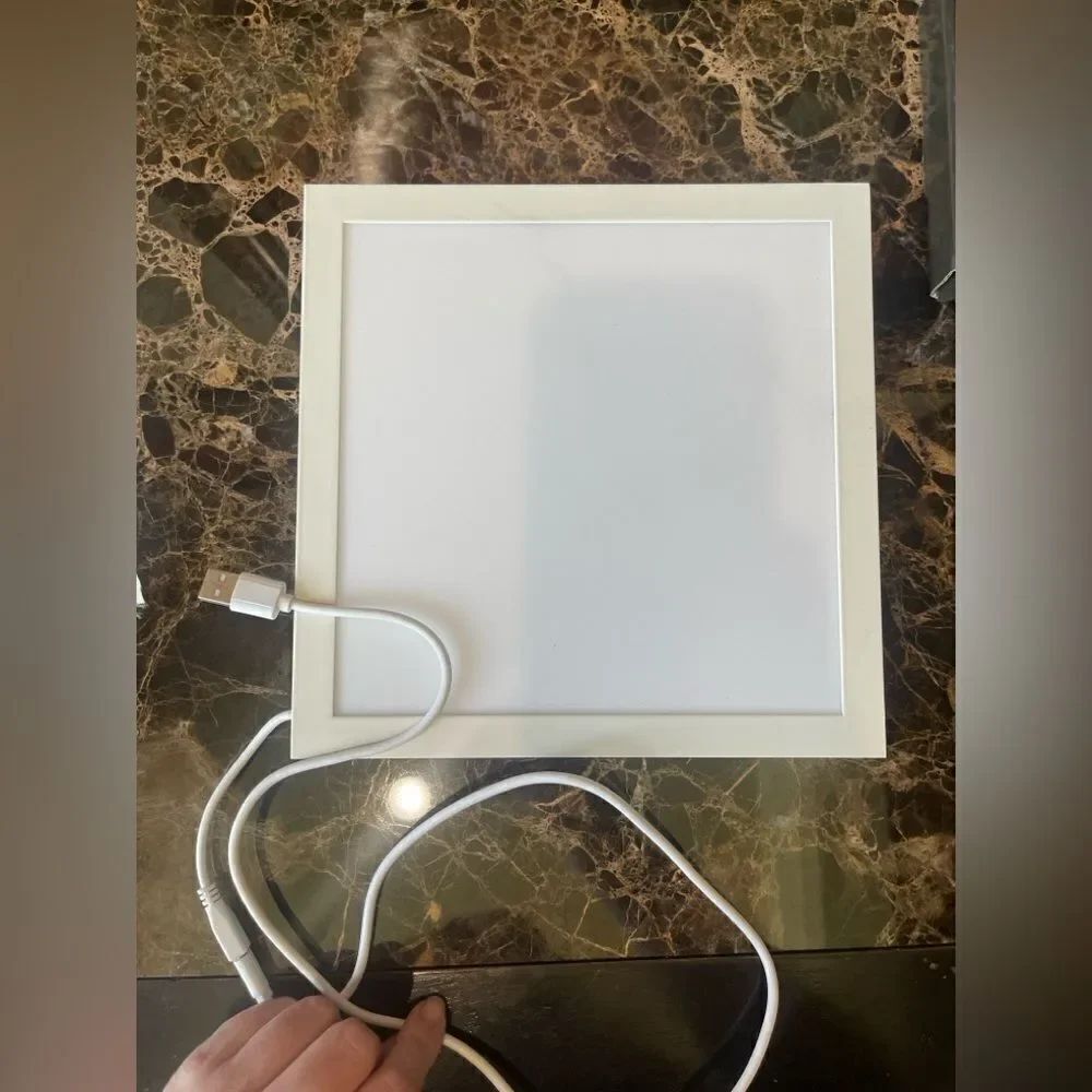 Square portable Light Pad 8.5” with usb charge!